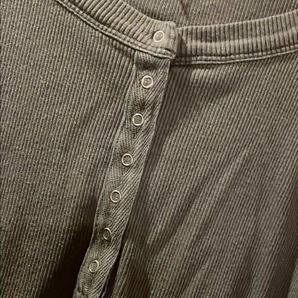 Lucky Brand Charcoal Relaxed Long Sleeve Top - Picture 3 of 8